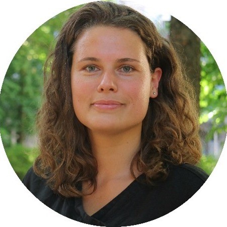 🇩🇪 Arlene Delang